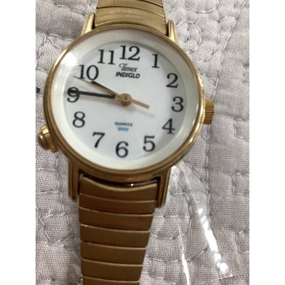 Timex Indiglo Quartz Watch*Gold Steel Expansion Band White Dial*Needs Battery - Picture 6 of 6